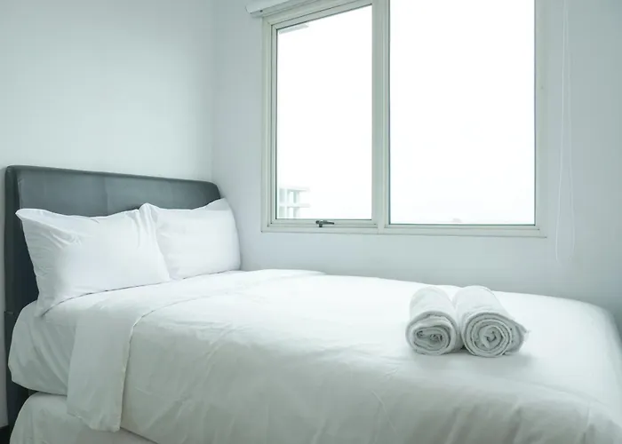 Elegant And Tidy 1Br Sky Terrace Apartment By Travelio